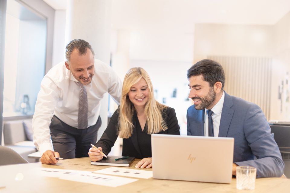 Mitarbeiteridentifikation mit dem Unternehmen